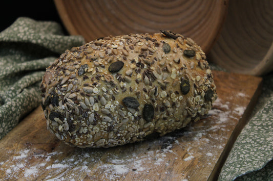 Ruchbrot im Chörndlimantel Sauerteig